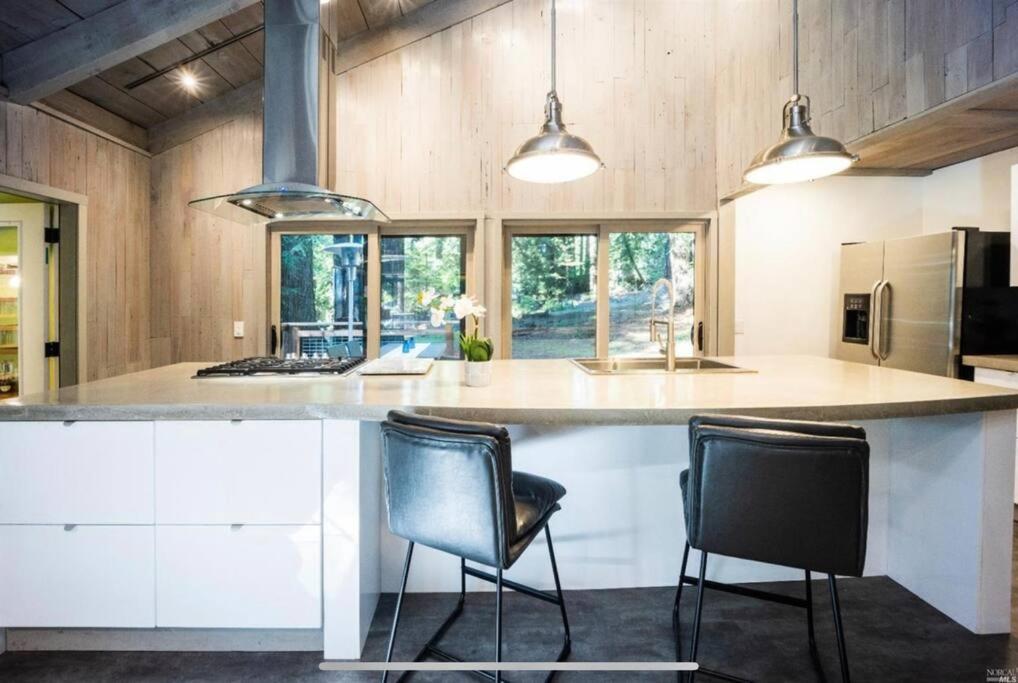 Modern House W. Fast Internet In 1 Acre Land Villa Occidental Eksteriør billede
